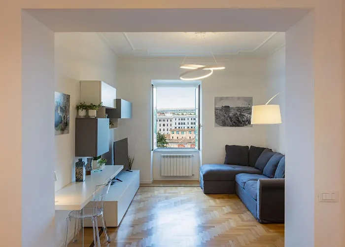 Colosseo Modern By In Appartement